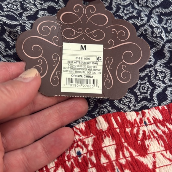 Knox Rose Batik Patterned Shorts - Picture 6 of 6